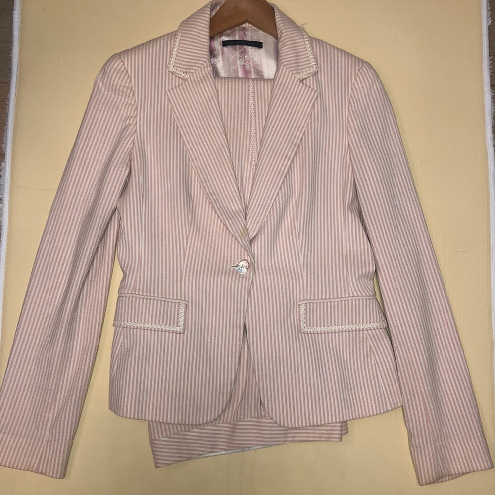 Elie Tahari  seersucker